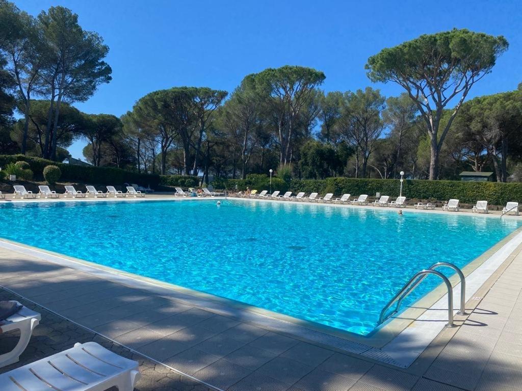 Studio Climatise Avec Piscine Saint-Raphaël Buitenkant foto